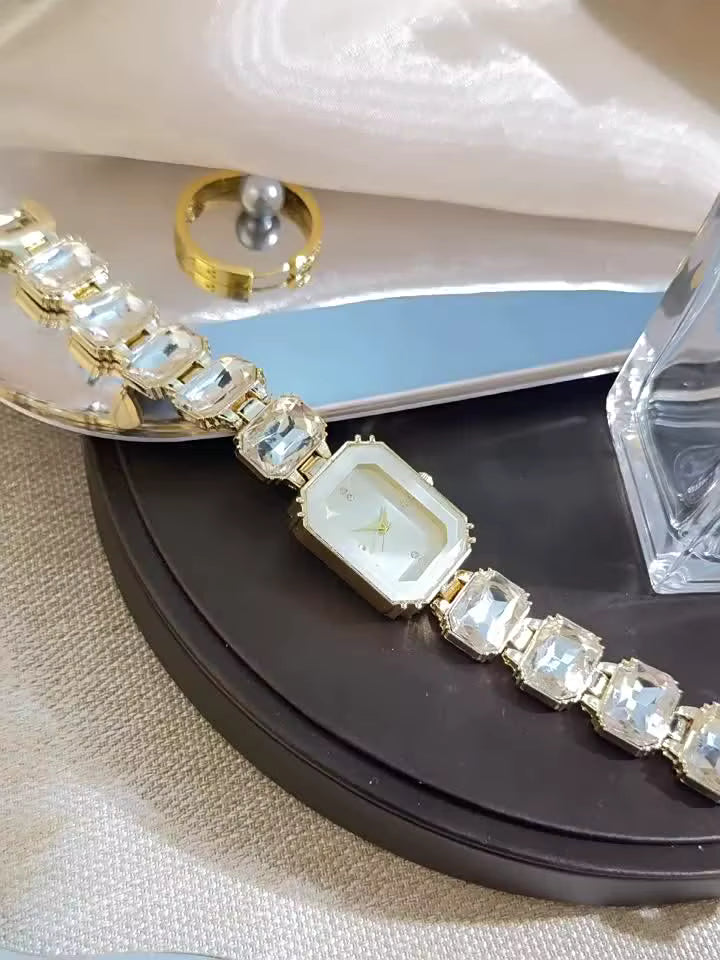 Shein 1pc Women's Simple Square Dial Crystal Quartz Watch