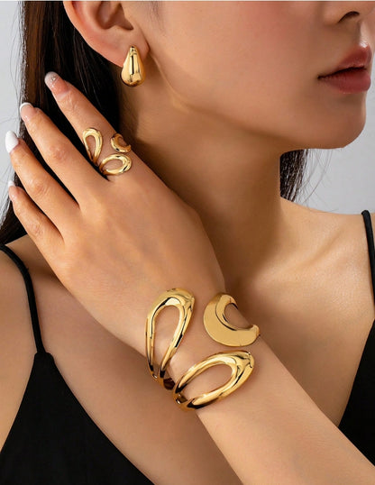 SHEIN 4pcs/Set Fashionable Metallic Geometric Hollow Water Drop Shaped Ring, Bracelet, Earring