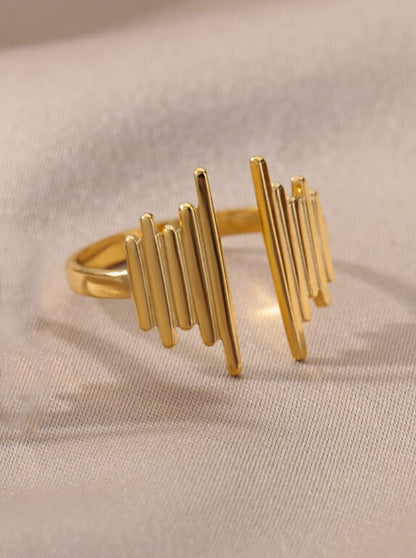 Geometric Decor Cuff Ring