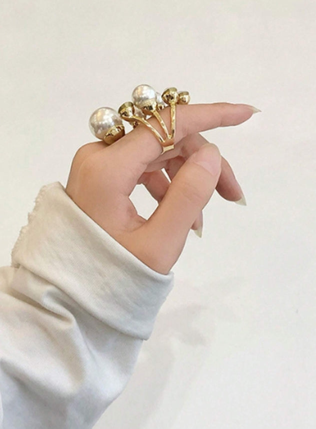 SHEIN 1 Pc Opening Adjustable Faux Pearl Ring Personalized Everyday Wear Gift For Ladies