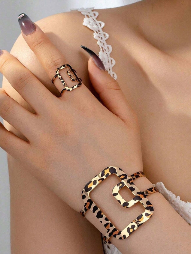 SHEIN 2pcs/Set Fashionable Exaggerated Leopard Print Bangle & Ring Set, Minimalist Style Jewelry Set For Women