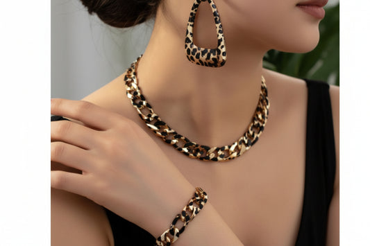 SHE IN 1SET FASHION LEOPARD  PRINT EARRINGS BRACELET LEOPARD PRINT SUIT