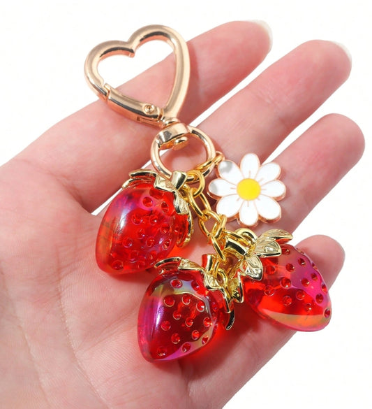 SHEIN 3pcs Strawberry Heart Shaped Transparent Strawberry Flower Keychain