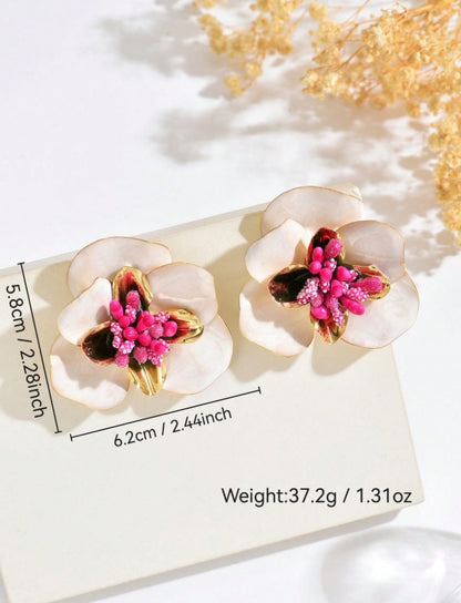 SHEIN 1 Pair Elegant Floral Double-Layer Earrings, Lightweight Luxury Beige Daisy Flower Earrings