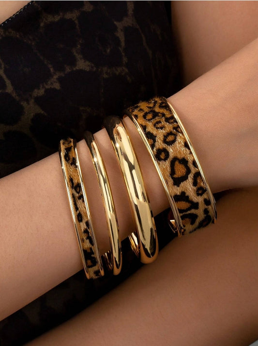 SHEIN 2pcs Leopard Print PU Leather Bracelet & 2pcs Minimalist Metal Bracele