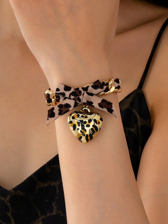 SHEIN 1 Pc Leopard Print Chunky Chain Bracelet With Heart Bow Charms,