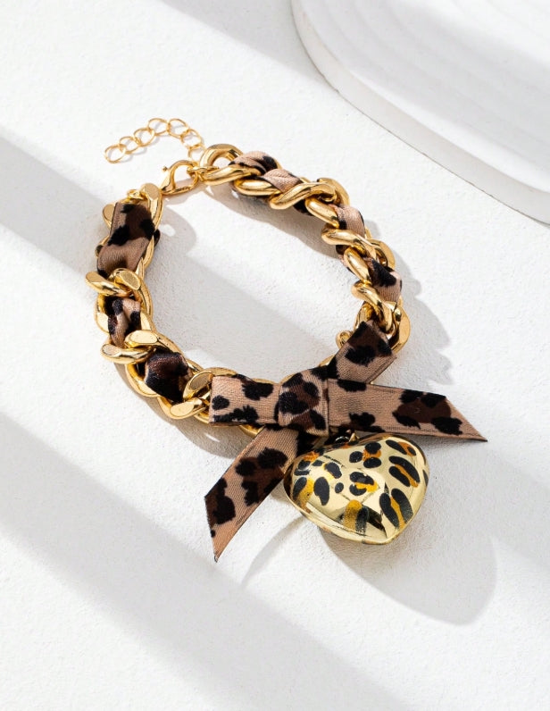 SHEIN 1 Pc Leopard Print Chunky Chain Bracelet With Heart Bow Charms,