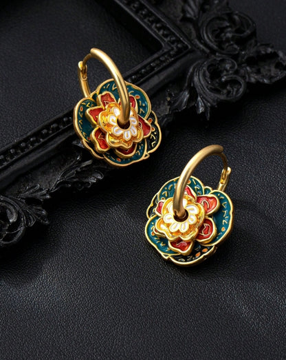 SHEIN 1 Pair Copper Alloy Macaroon Series Golden Enamel Four-Leaf Clover