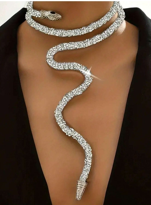 SHEIN1pc Gothic Style Exaggerated Mysterious Snake Necklace, Can Be Worn As Bracelet