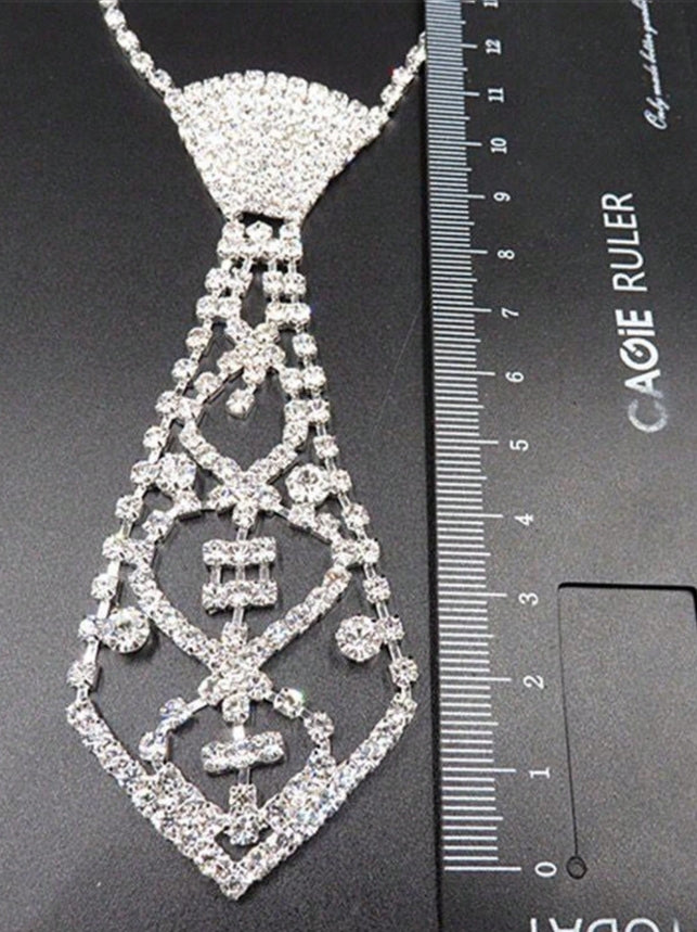 SHEIN 1pc Tie Necklace With Rhinestone Detail, Perfect For Women Performing On Stage