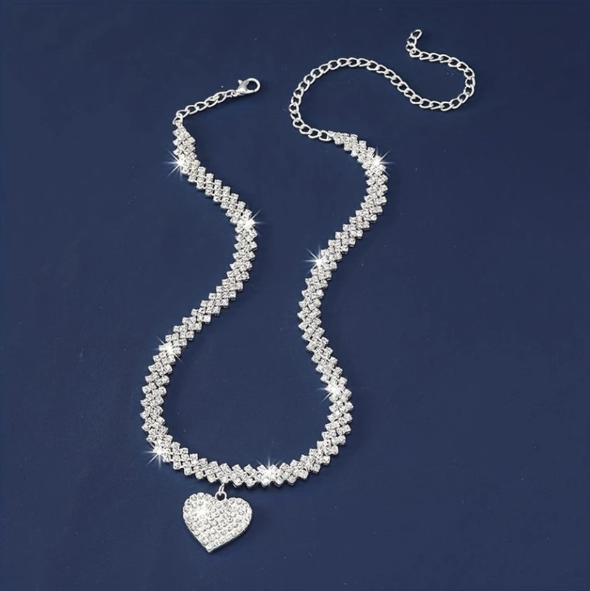 SHEIN 1pc Dazzling Rhinestone Claw Chain & Heart Shaped Pendant Necklace