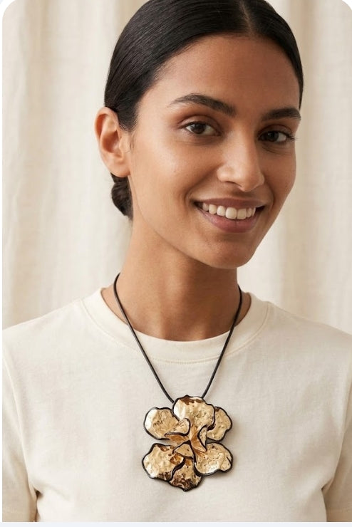 SHEIN 1 PC VINTAGE METAL DRIP OIL OVERSIZED FLOWER  CHOKER TIE LONG NECKLACE