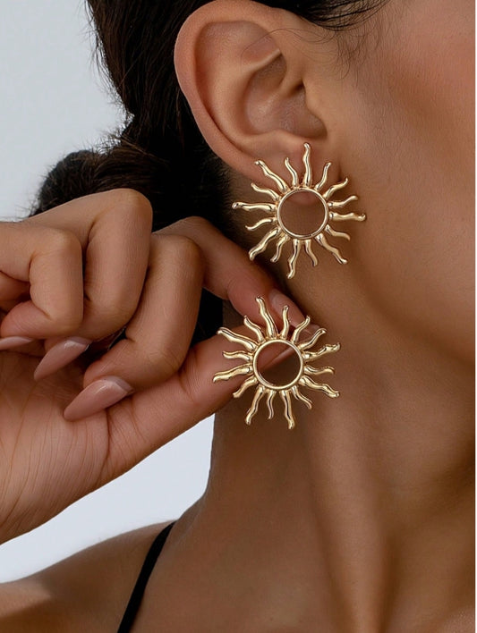 1 Pair Fashion Elegant Personalized Sunflower Stud Earrings, For Women