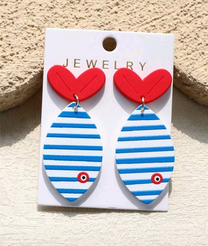 SHEIN 1 Pair Women Striped Fish Print Fuzzy Ceramic Heart Fish Tail Cute Acrylic Earrings, Blue