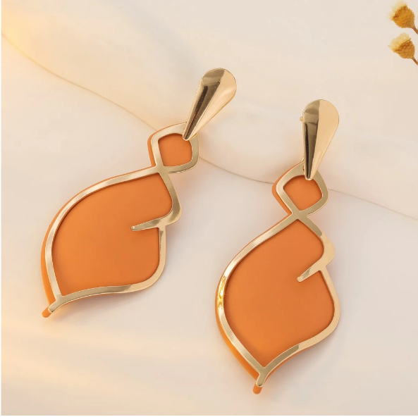 Matte Orange & Gold Twist Drop Earrings – Abstract Geometric Teardrop Statement Earrings